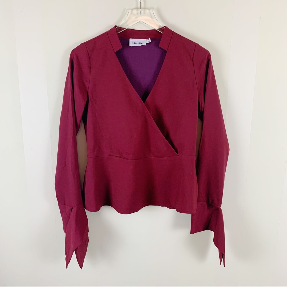 Line & Dot Surplice Faux Wrap Holiday Top Size Small Red NWT Sample - Picture 3 of 7